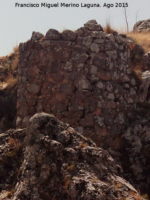 Castillo de Arenas. Recinto Medio - Castillo de Arenas. Recinto Medio. Torren circular