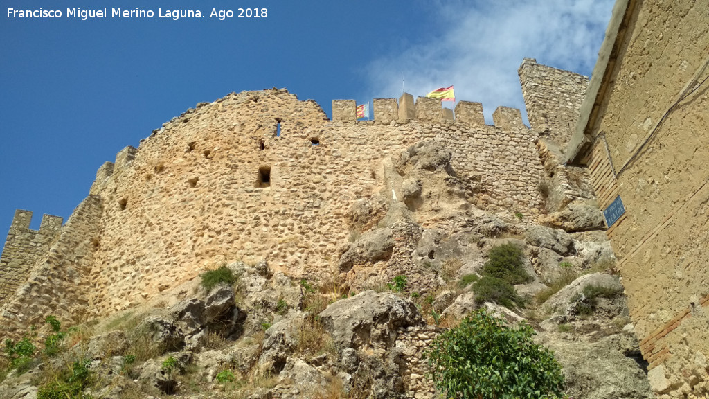 Castillo de Baeres - Castillo de Baeres. Muralla