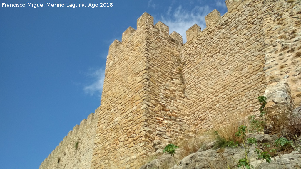 Castillo de Baeres - Castillo de Baeres. Muralla