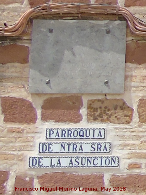 Iglesia de la Asuncin - Iglesia de la Asuncin. Placa y azulejos