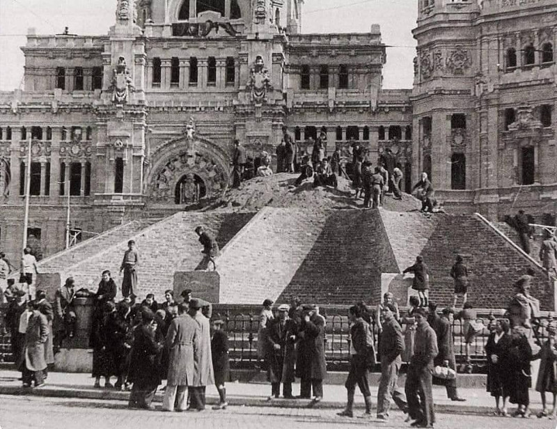 Fuente de Cibeles - Fuente de Cibeles. 1939