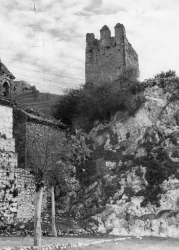 Restos de la Iglesia de Santa Mara - Restos de la Iglesia de Santa Mara. Foto antigua. Restos bajo La Torrecilla