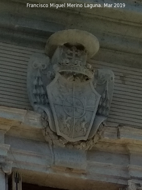 Palacio Arzobispal - Palacio Arzobispal. Escudo