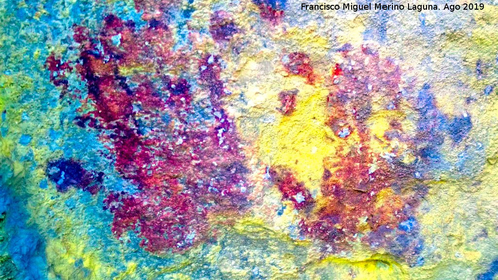 Pinturas rupestres y petroglifos Cueva del Clarillo - Pinturas rupestres y petroglifos Cueva del Clarillo. Tratada con Dstretch