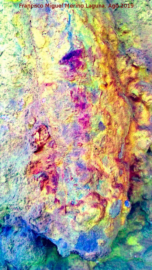 Pinturas rupestres y petroglifos Cueva del Clarillo - Pinturas rupestres y petroglifos Cueva del Clarillo. Tratada con Dstretch