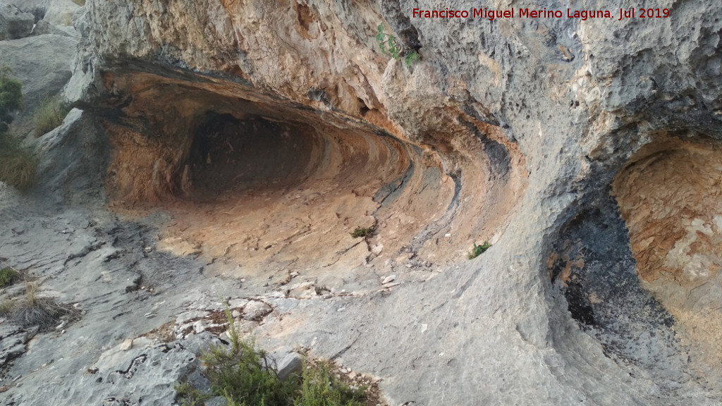 Pinturas rupestres del Abrigo II de la Pedriza - Pinturas rupestres del Abrigo II de la Pedriza. Abrigo de los grupos 2 y 3