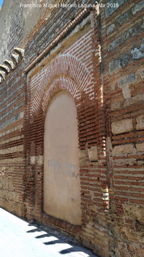 Iglesia de Santa Mara de la Granada - Iglesia de Santa Mara de la Granada. Portada lateral