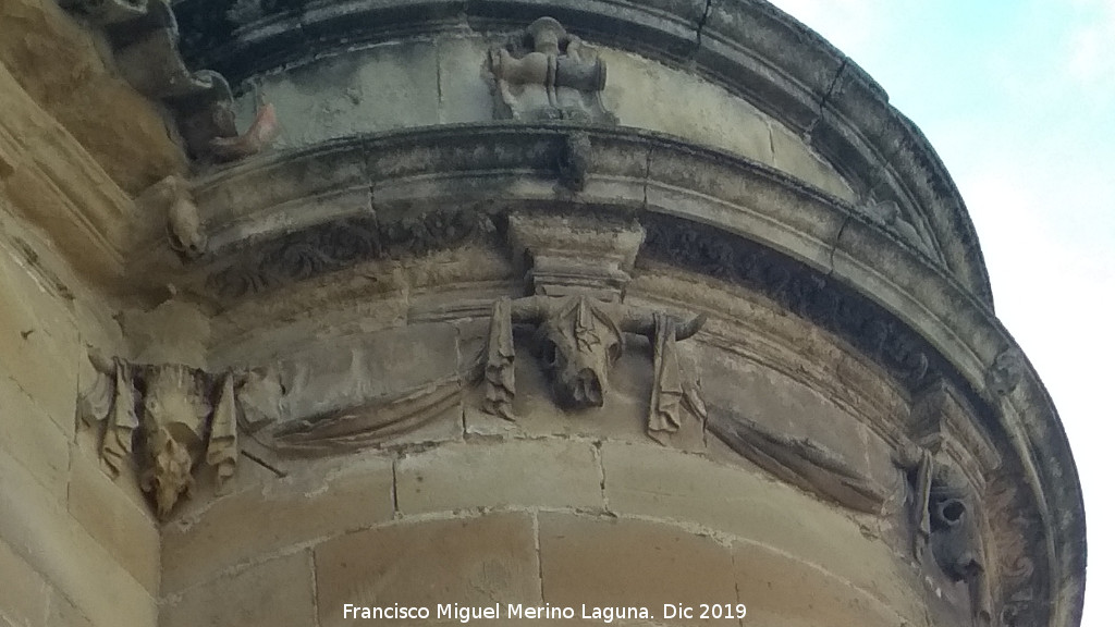 Sacra Capilla de El Salvador del Mundo - Sacra Capilla de El Salvador del Mundo. Bucr�neos