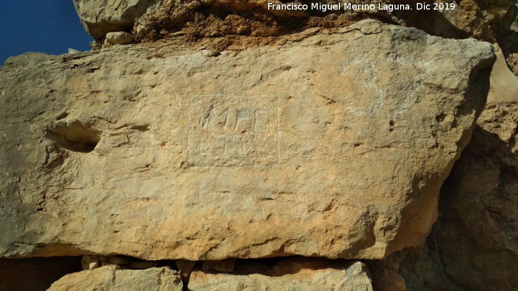 Muralla de Jan. Torren Sur IV - Muralla de Jan. Torren Sur IV. SOS. Graffiti