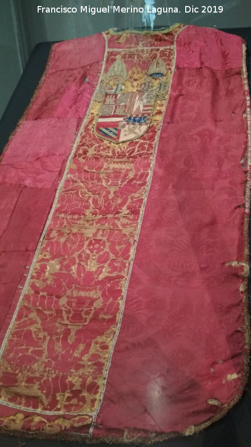 Iglesia de San Miguel Arcngel - Iglesia de San Miguel Arcngel. Casulla de las Navas de Tolosa