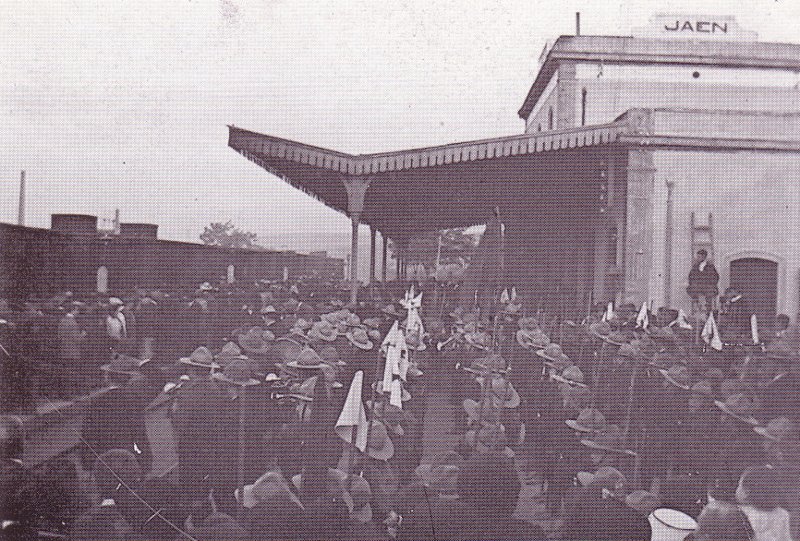 Estacin de Jan - Estacin de Jan. 1914. Los exploradores de Jan esperando al tren para la Granja de San Ildefonso