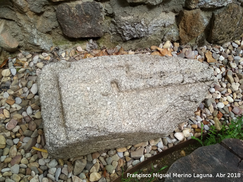 Castillo de la Coracera - Castillo de la Coracera. Relieve