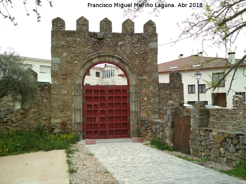 Castillo de la Coracera. Puerta Primera - Castillo de la Coracera. Puerta Primera. 