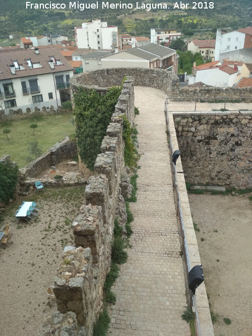 Castillo de la Coracera. Muralla - Castillo de la Coracera. Muralla. Adarve