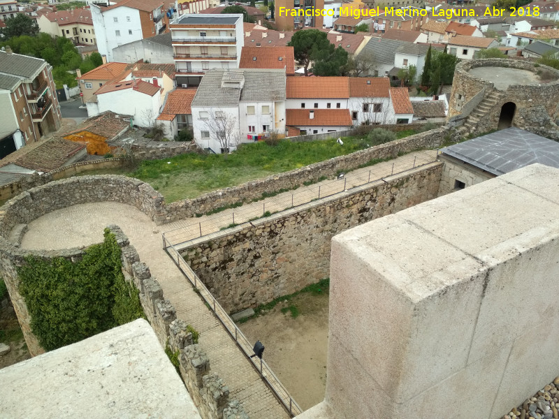 Castillo de la Coracera. Muralla - Castillo de la Coracera. Muralla. Desde la Torre del Homenaje