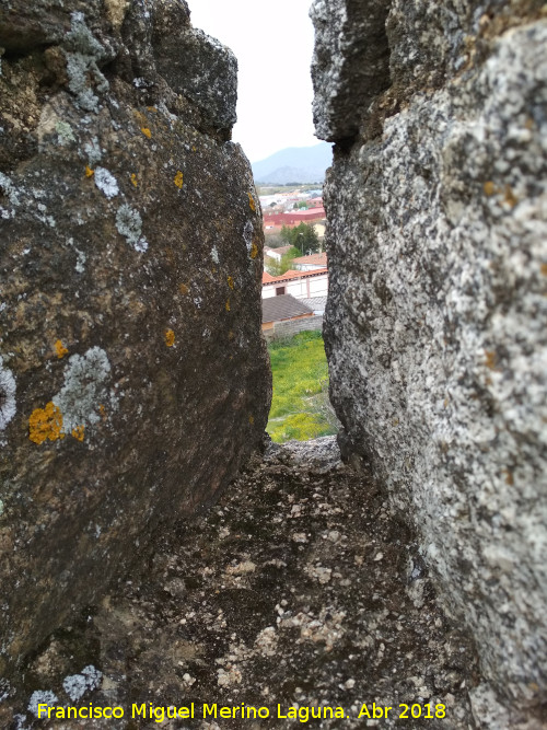 Castillo de la Coracera. Muralla - Castillo de la Coracera. Muralla. Almena