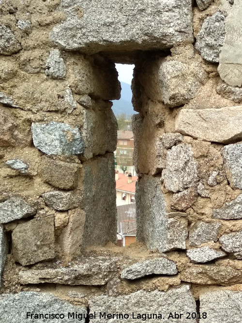 Castillo de la Coracera. Muralla - Castillo de la Coracera. Muralla. Saetera