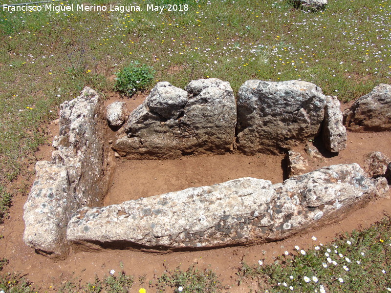 Dolmen Central - Dolmen Central. Cmara