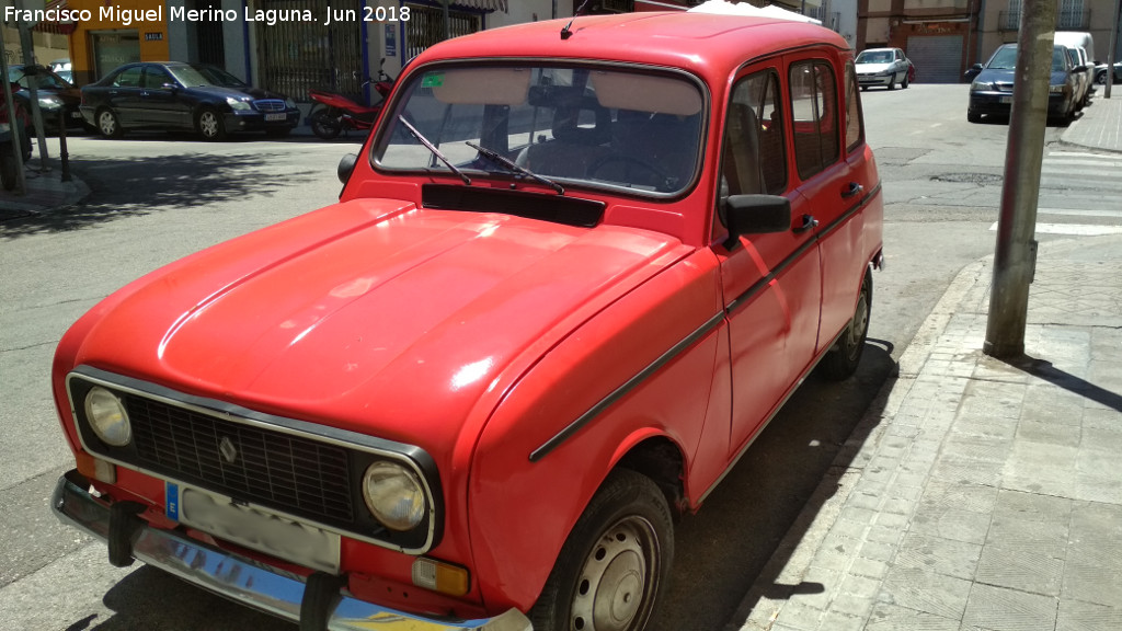 Renault 4 - Renault 4. Jan