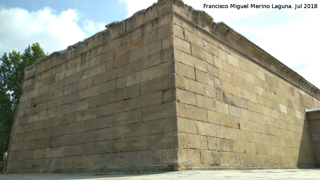 Templo de Debod - Templo de Debod. Esquina trasera