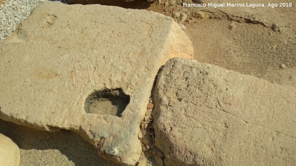 Lucentum. Puerta del Foro Nororiental - Lucentum. Puerta del Foro Nororiental. Quicio