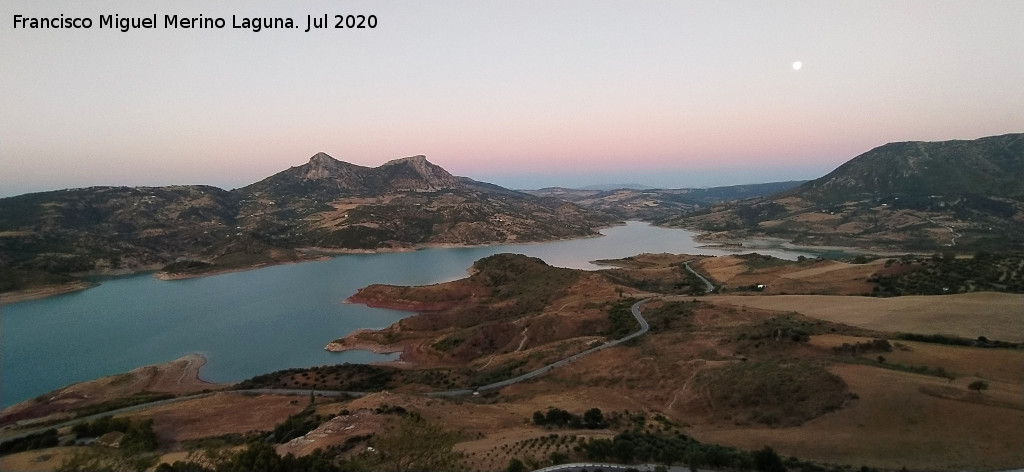 Luna - Luna. Pantano de Zahara-El Gastor