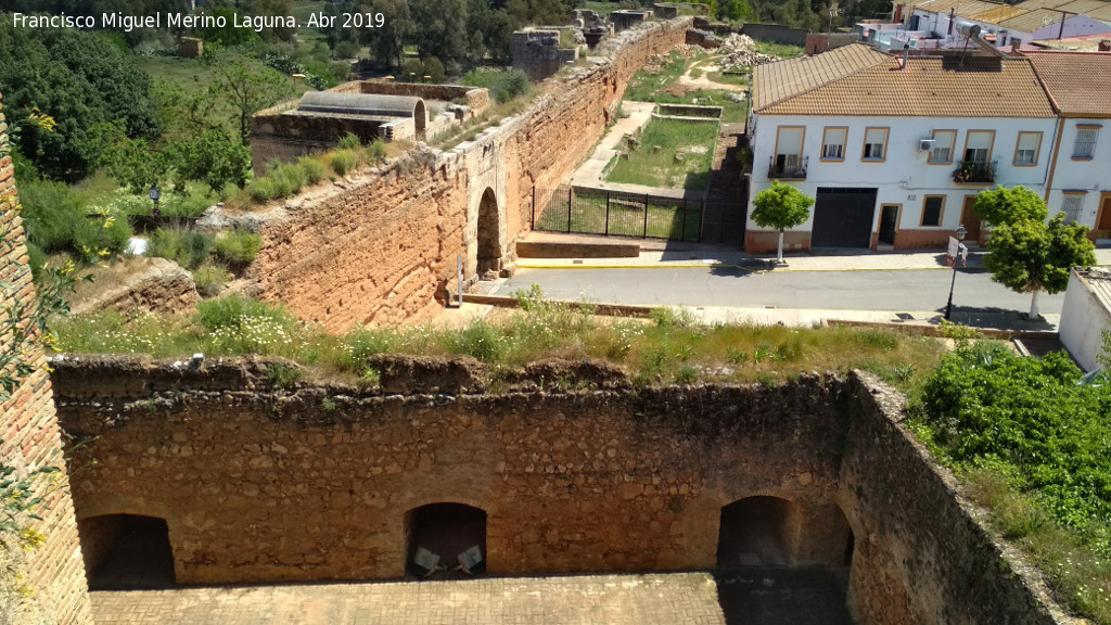 Muralla de Niebla. Puerta de Sevilla - Muralla de Niebla. Puerta de Sevilla. 