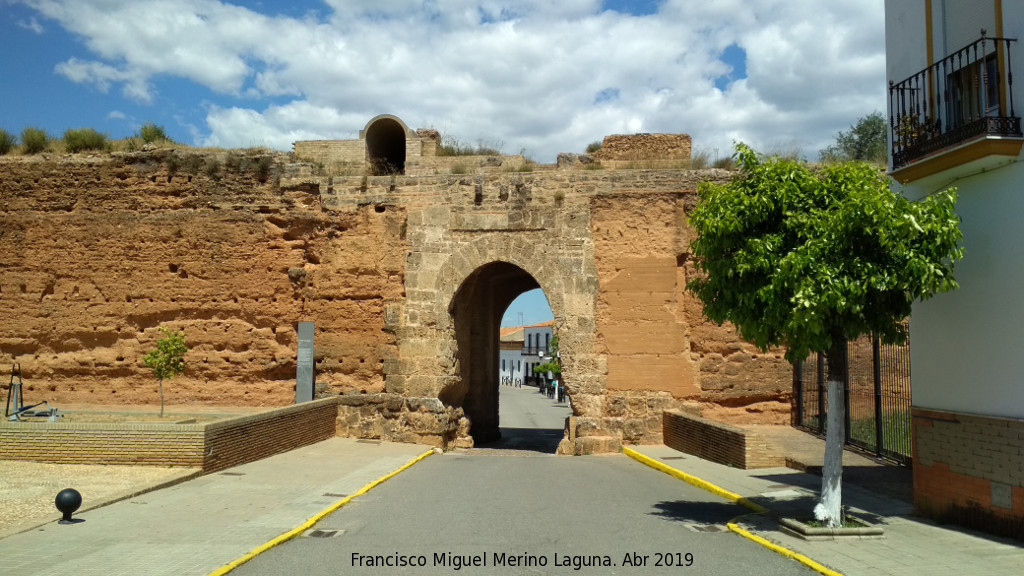 Muralla de Niebla. Puerta de Sevilla - Muralla de Niebla. Puerta de Sevilla. Intramuros