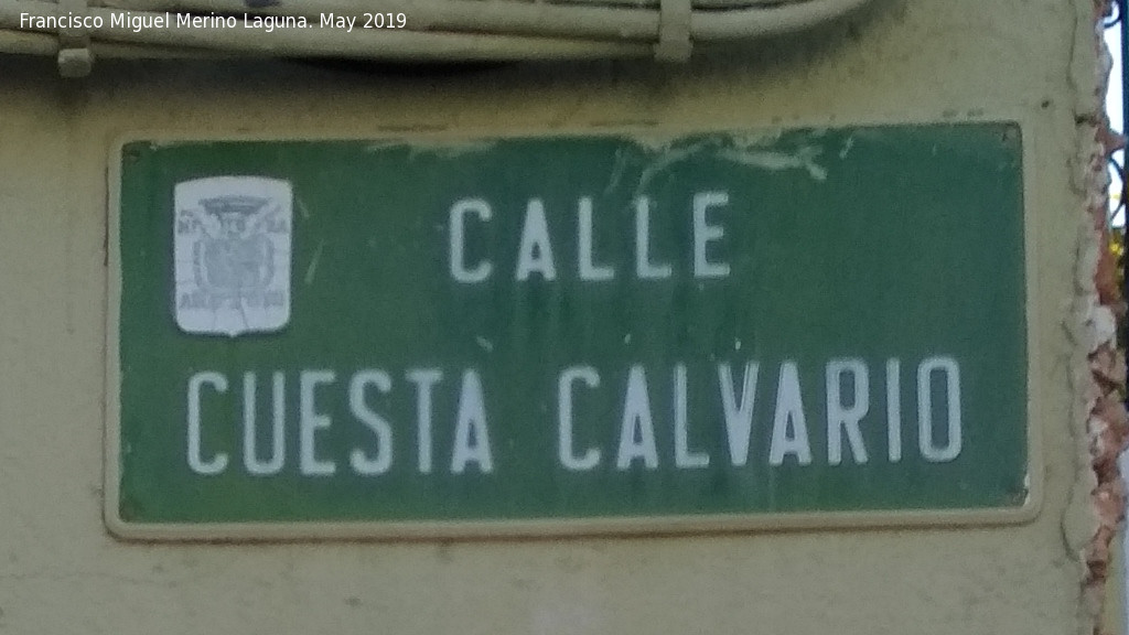 Calle Cuesta Calvario - Calle Cuesta Calvario. Placa