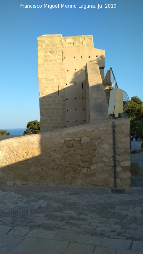 Castillo de Santa Brbara. Torre de Santa Catalina - Castillo de Santa Brbara. Torre de Santa Catalina. Lateral