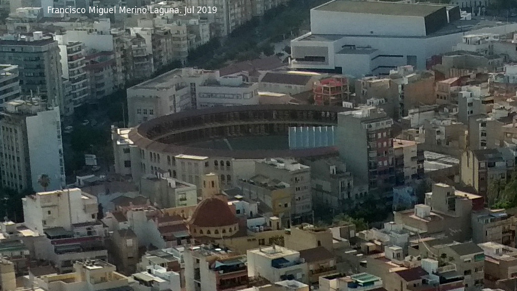 Plaza de Toros de Alicante - Plaza de Toros de Alicante. Desde el Castillo de Santa Brbara