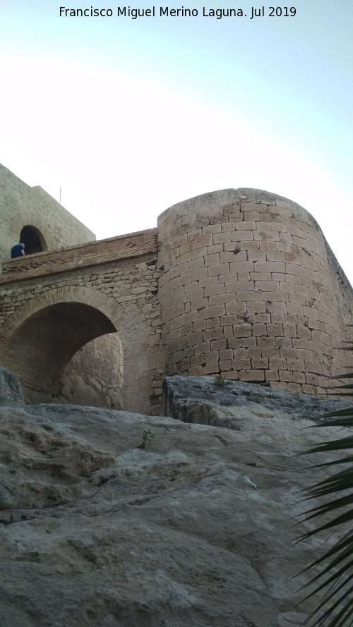 Castillo de Santa Brbara. Puerta del Primer Recinto - Castillo de Santa Brbara. Puerta del Primer Recinto. 