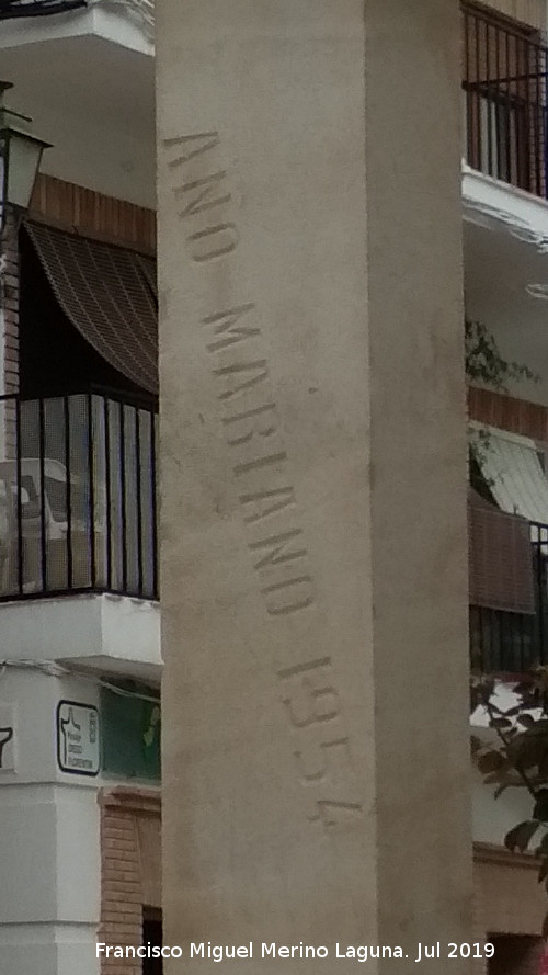 Monumento a la Inmaculada - Monumento a la Inmaculada. Inscripcin de 1954