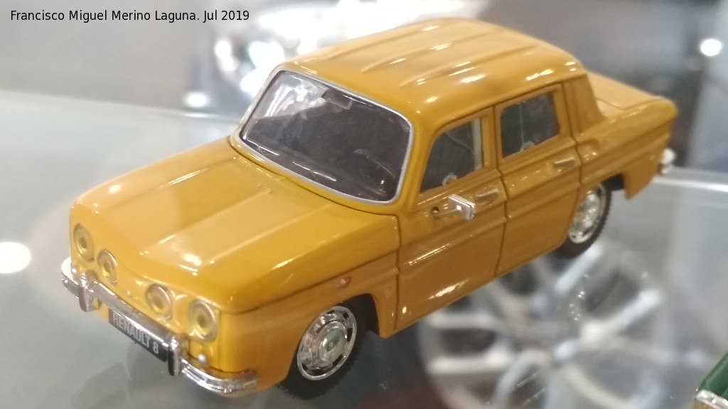 Renault 8 - Renault 8. Miniatura en tienda de Jan