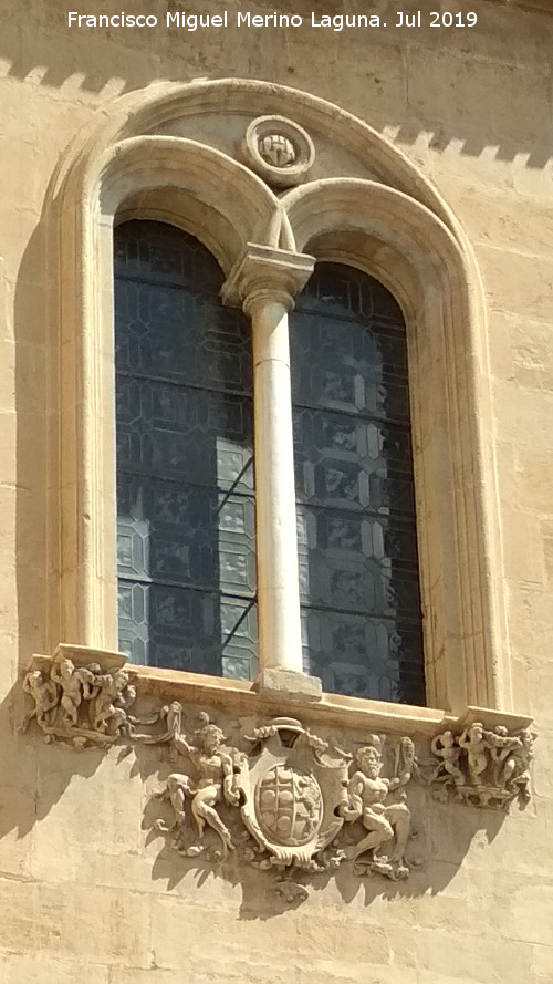 Iglesia de San Esteban - Iglesia de San Esteban. Ventana gtica