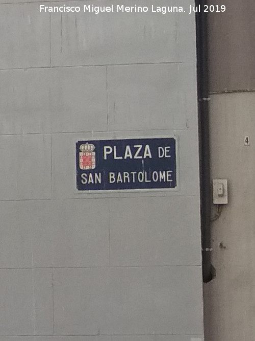 Plaza de San Bartolom - Plaza de San Bartolom. Placa