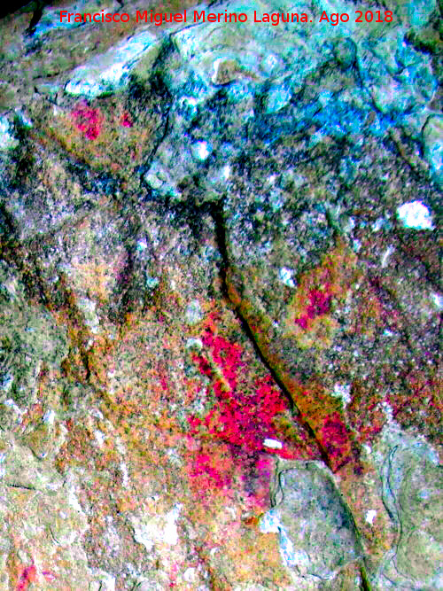 Pinturas rupestres de la Raspa de Piedra Redonda II - Pinturas rupestres de la Raspa de Piedra Redonda II. Tratada con Dstretch