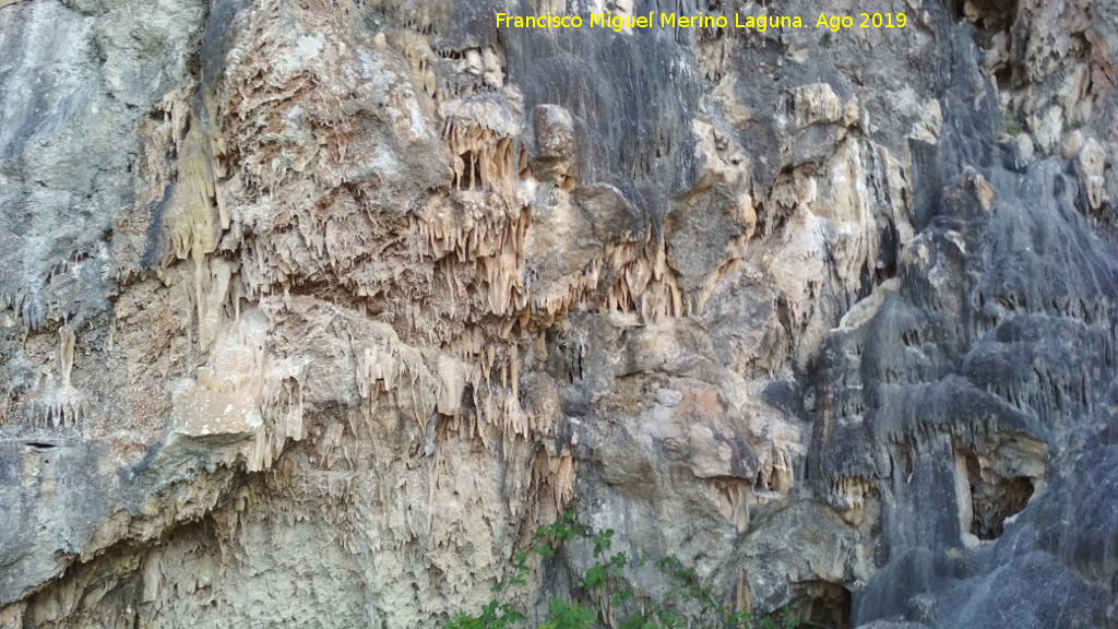 Espeleotemas de la Cantera del Chozo - Espeleotemas de la Cantera del Chozo. 