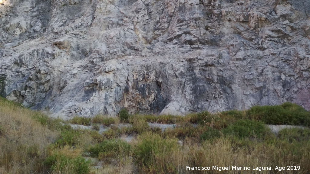 Espeleotemas de la Cantera del Chozo - Espeleotemas de la Cantera del Chozo. Situacin en la cantera