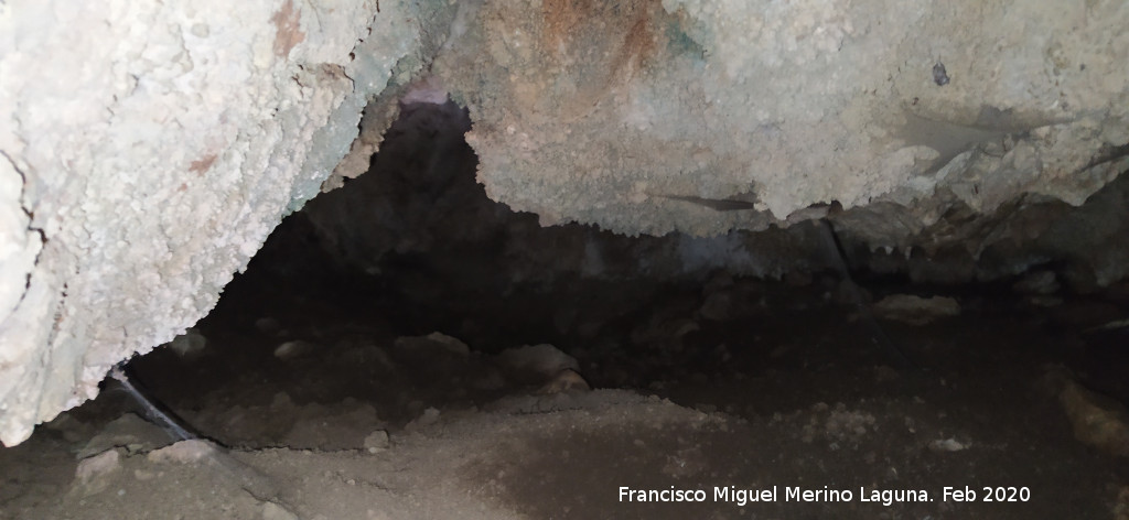 Cueva Este de las Pe�as de Castro - Cueva Este de las Pe�as de Castro. Interior