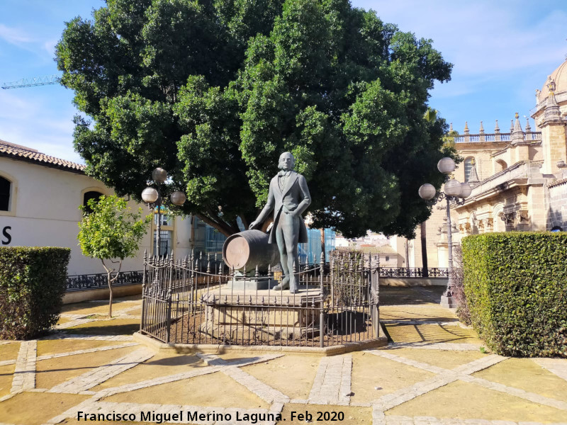 Monumento a Manuel Mar�a Gonz�lez �ngel - Monumento a Manuel Mar�a Gonz�lez �ngel. 