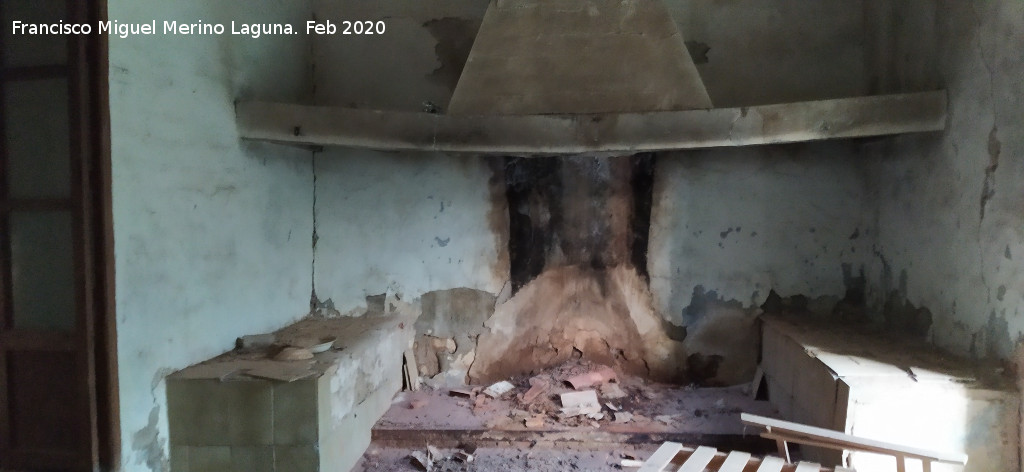 Cortijo de Capellan�as Peque�o - Cortijo de Capellan�as Peque�o. Chimenea