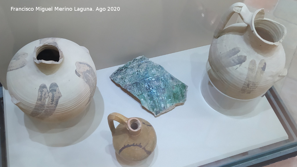 Historia de Carmona - Historia de Carmona. Cer�mica almohade. Museo del Alc�zar de la Puerta de Sevilla