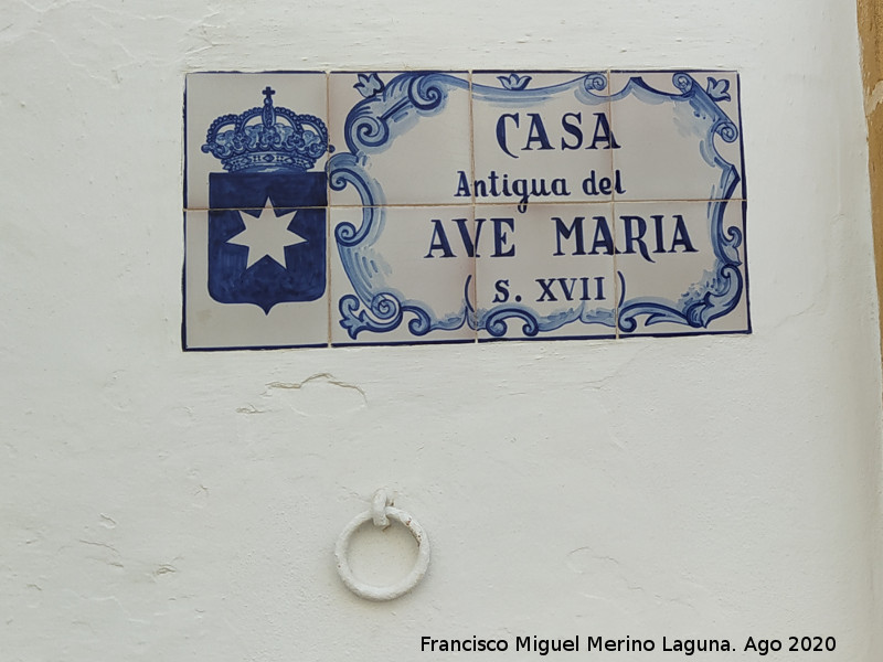 Casa Antigua del Ave Mar�a - Casa Antigua del Ave Mar�a. Placa y argolla