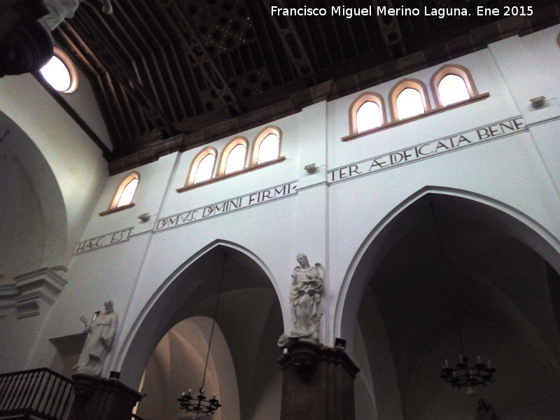 Iglesia de San Bartolom - Iglesia de San Bartolom. Interior