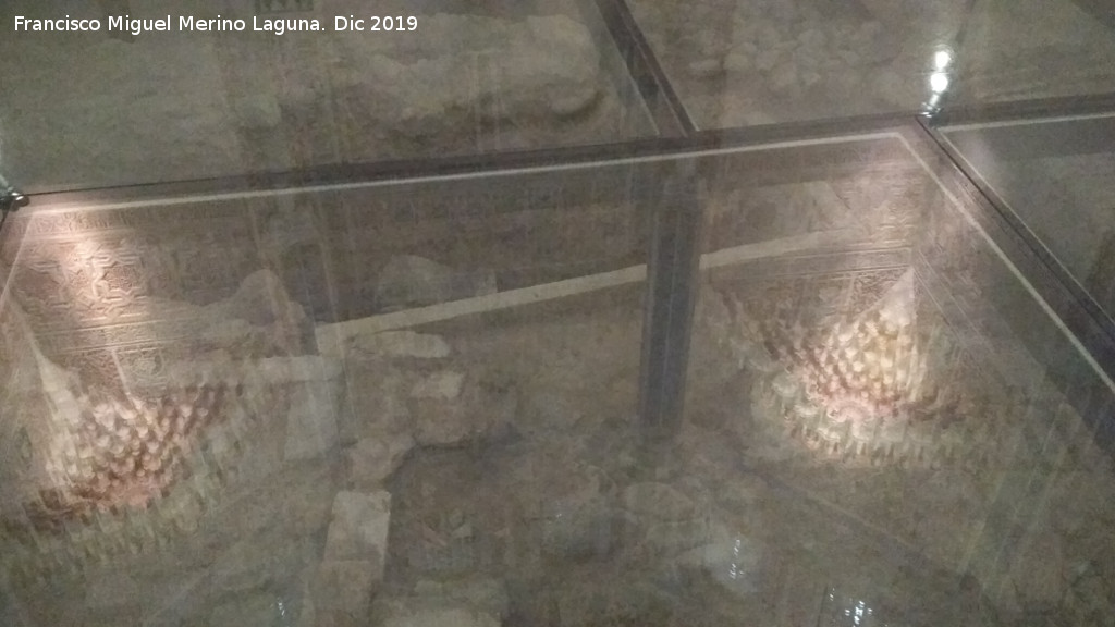 Madraza - Madraza. Excavacin arqueolgica en el oratorio