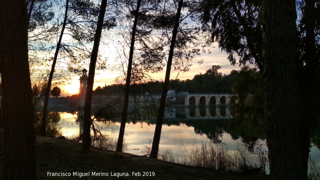 Pantano de Cubillas - Pantano de Cubillas. Ocaso