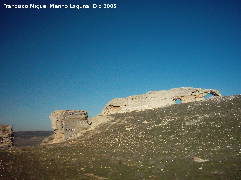 Castillo de la Estrella - Castillo de la Estrella. Murallas