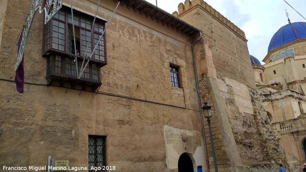 Torre de la Calahorra - Torre de la Calahorra. Lateral