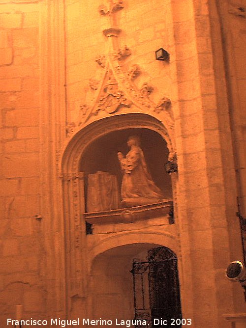 Colegiata de San Bartolom - Colegiata de San Bartolom. Sepulcro del Altar Mayor